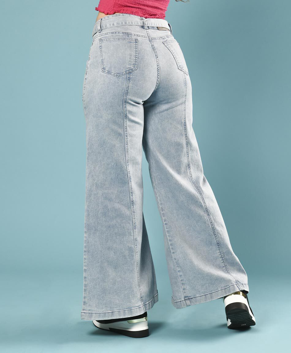 Jeans ancho lazo