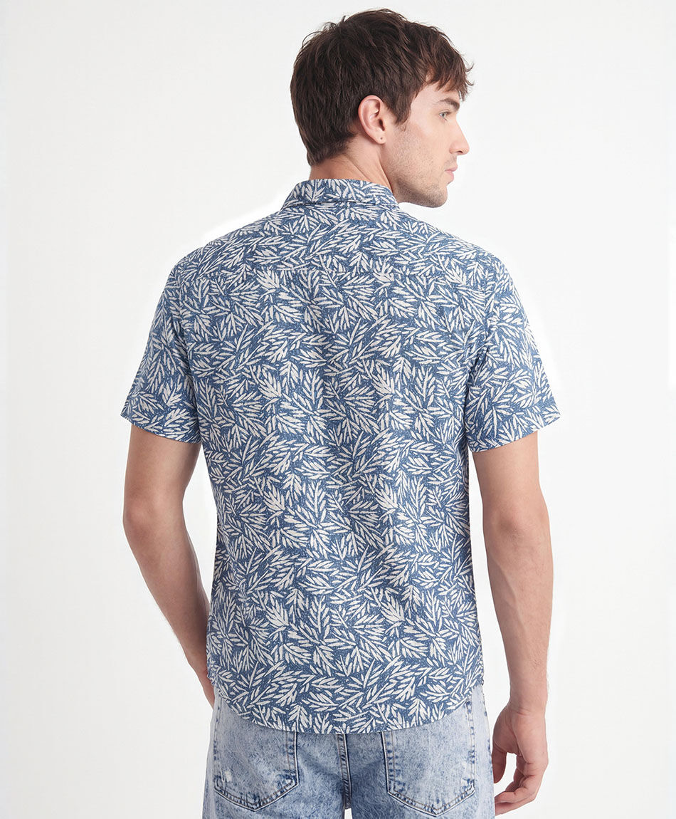 Camisa hombre hojas algod&oacute;n