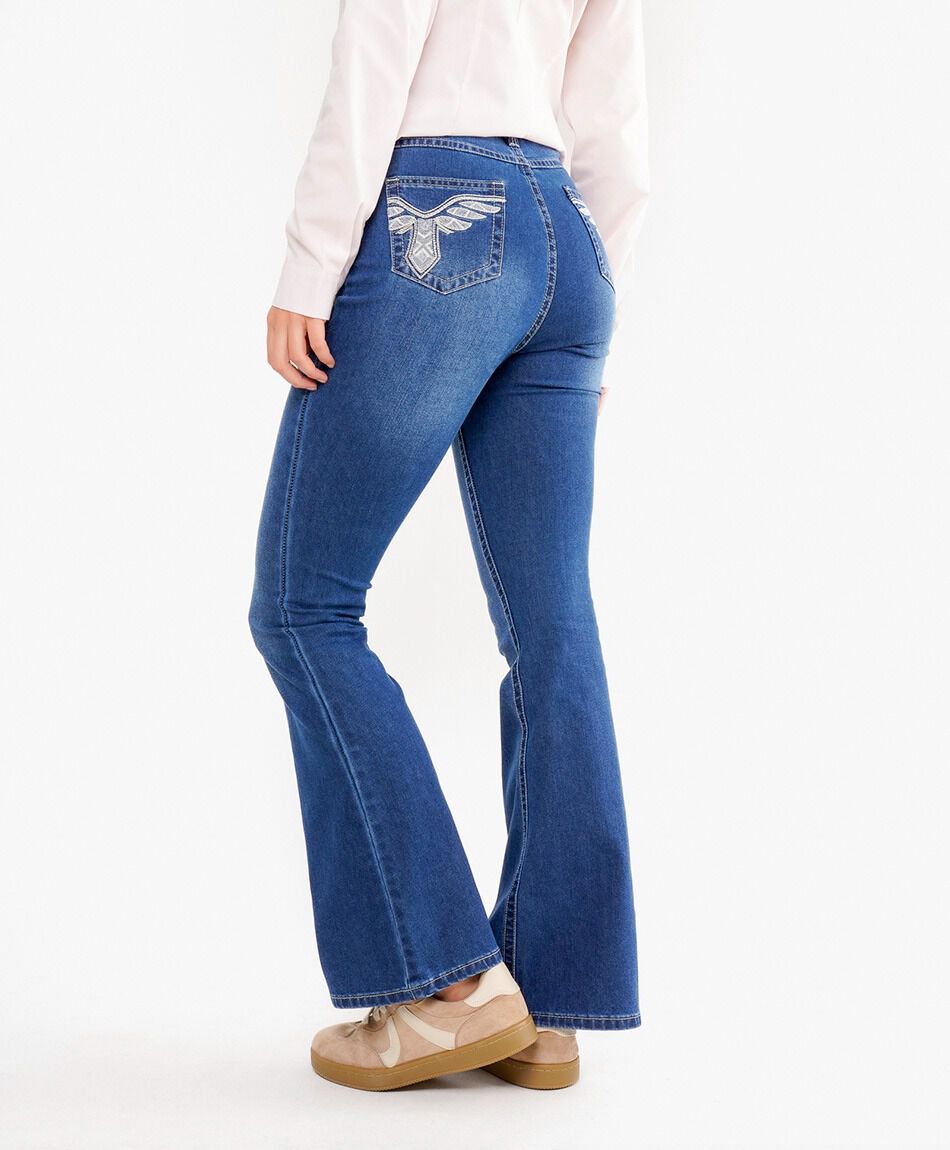 Jeans mujer flare detalles bordados