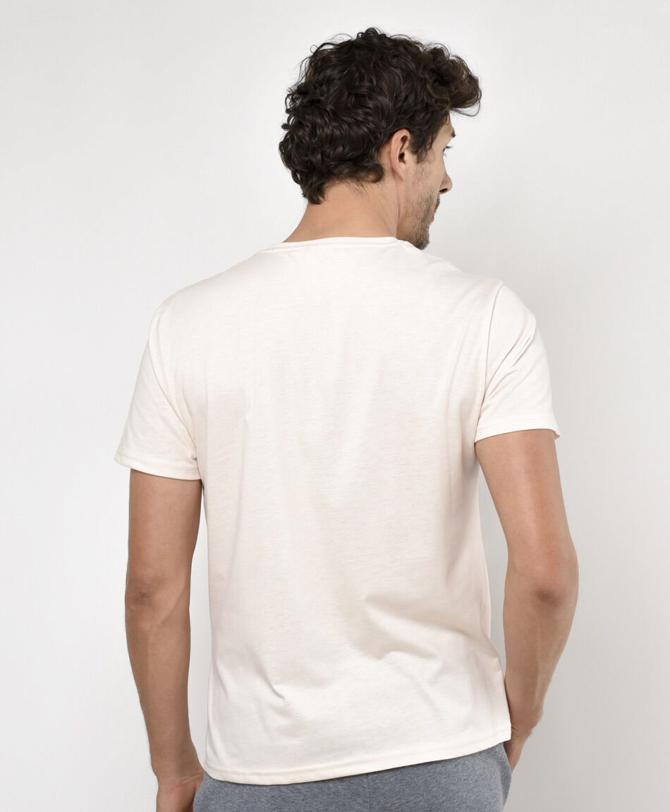 Remera deportiva hombre flechas