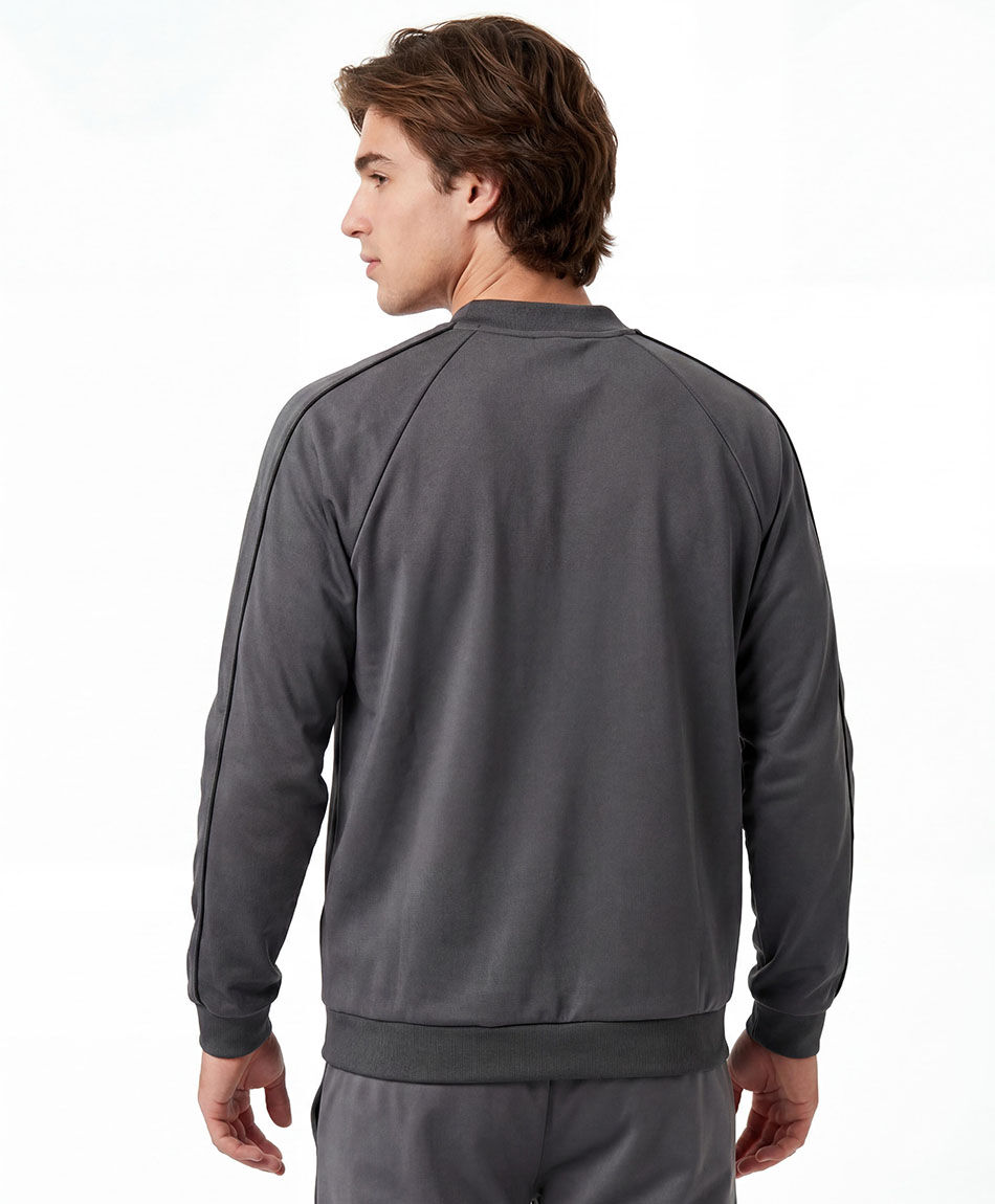 Buzo deportivo hombre costuras