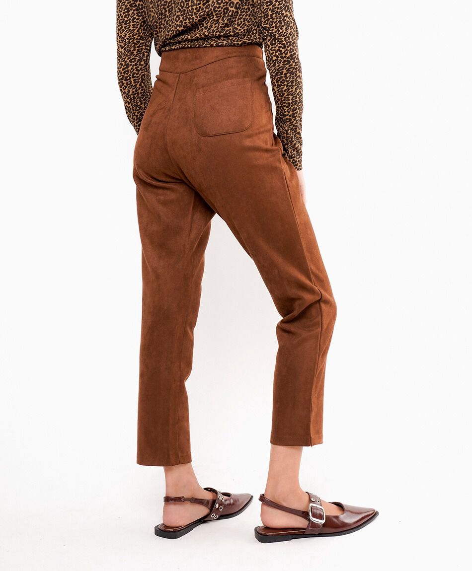 Pantal&oacute;n mujer suede caf&eacute;