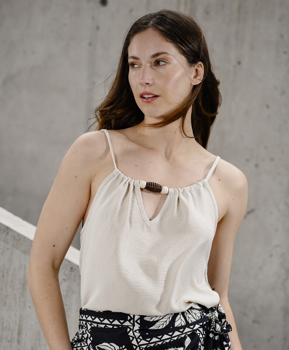 Camisa mujer top pabilo borlas beige