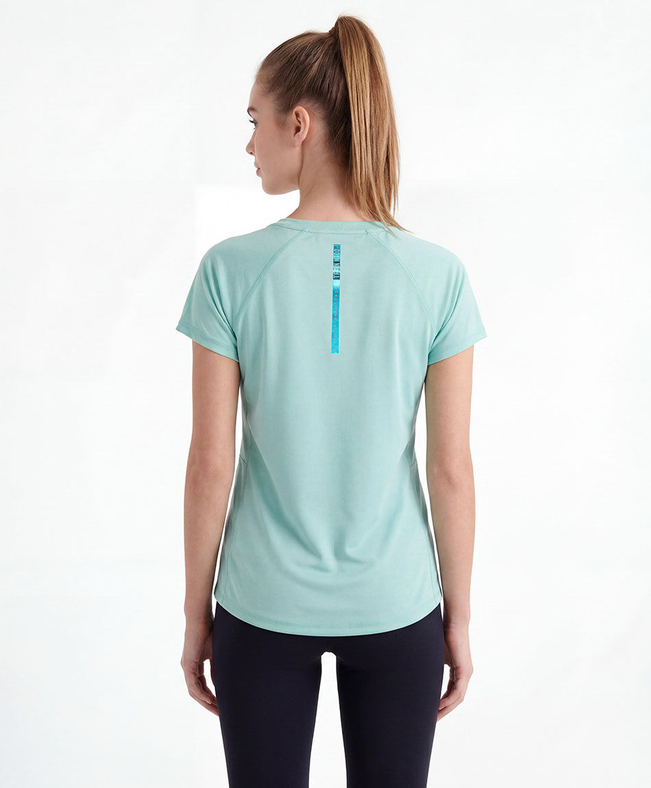 Remera deportiva mujer menta