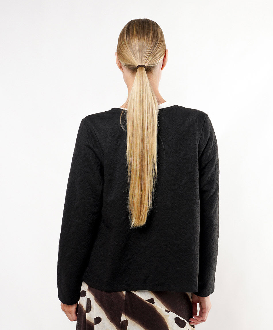 Campera mujer texturizada flores