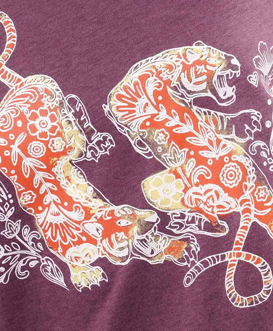 Remera mujer estampado tribal de tigres