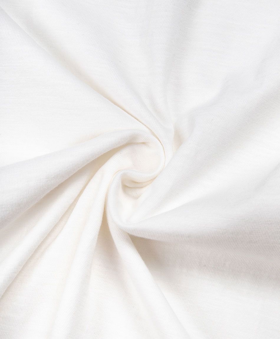 Remera ni&ntilde;a b&aacute;sica blanca