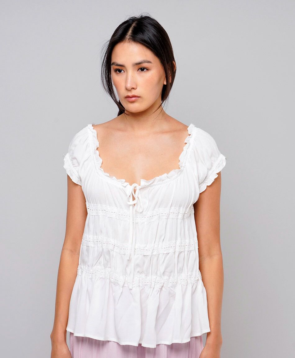 Camisa mujer rom&aacute;ntica pisos