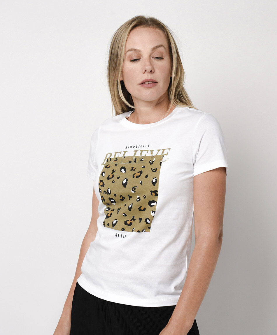 Remera mujer cuadro animal print
