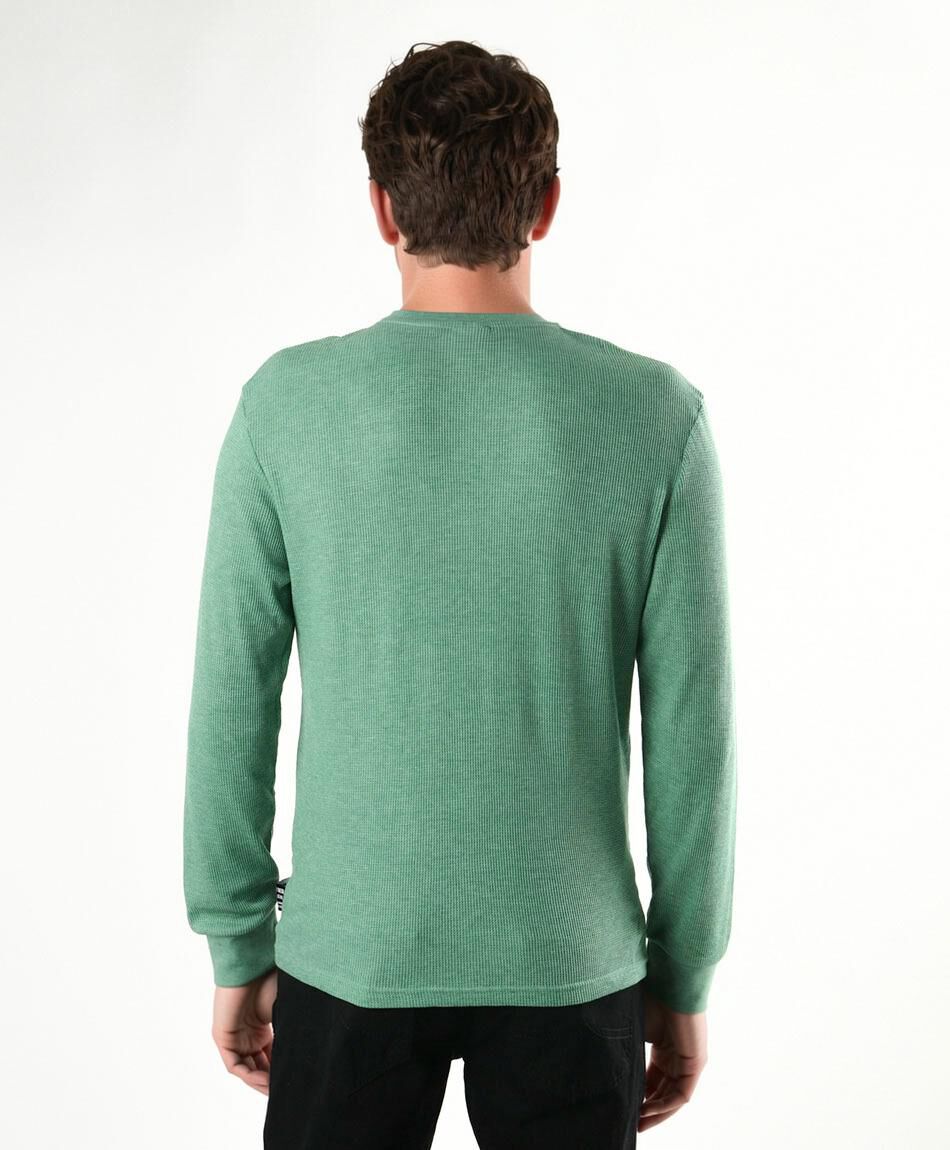 Polera hombre texturizada botones