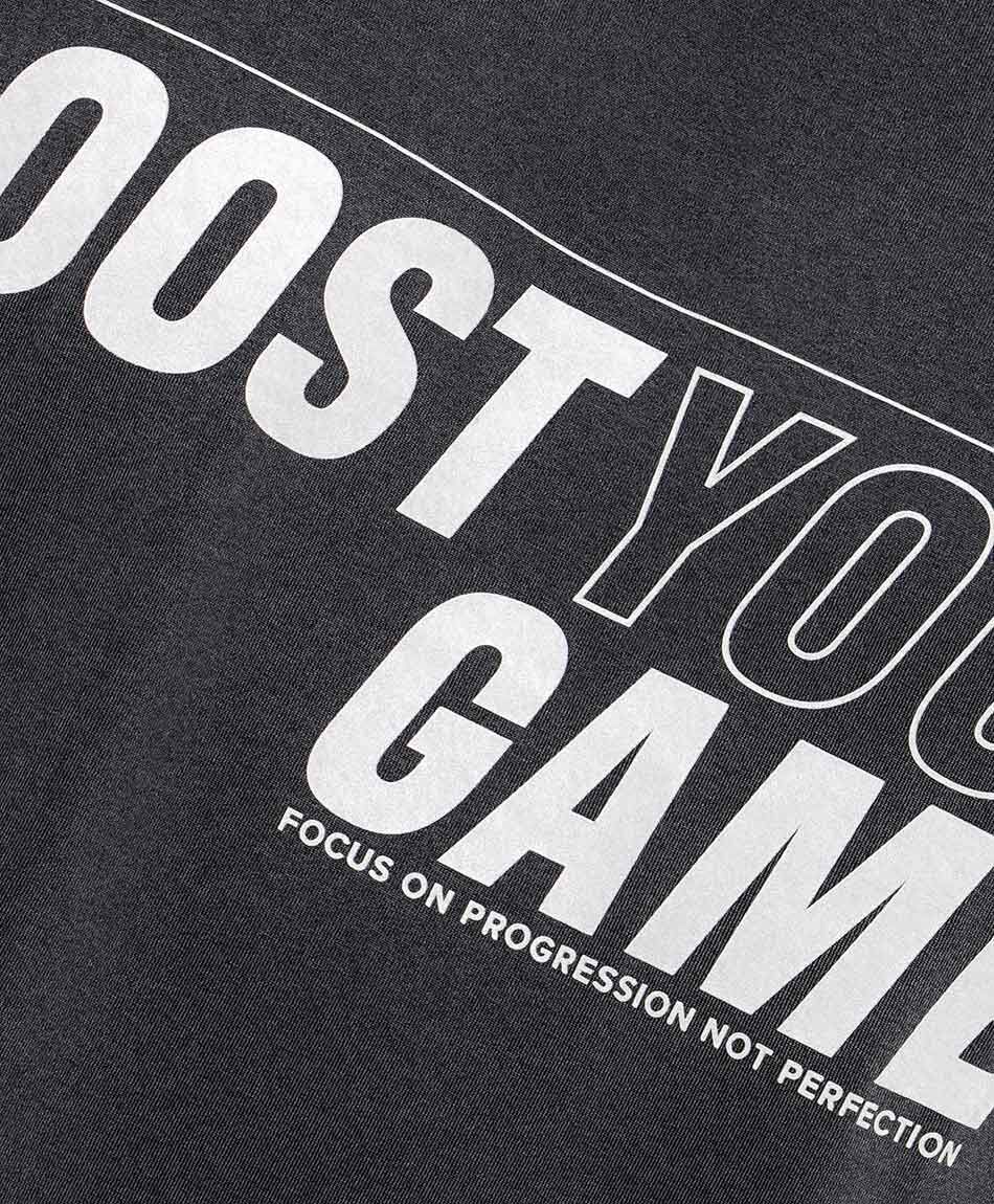 Remera deportiva hombre frase gris