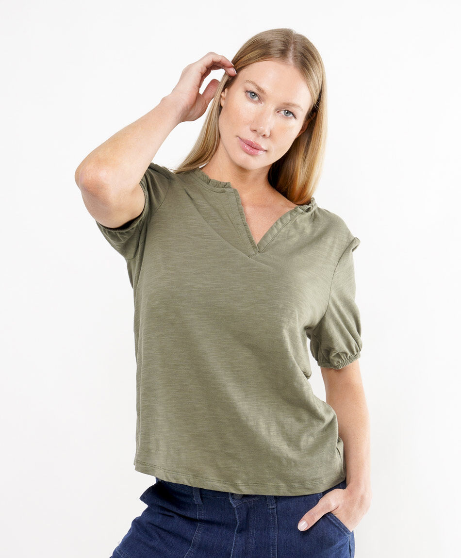 Remera mujer cuello abierto