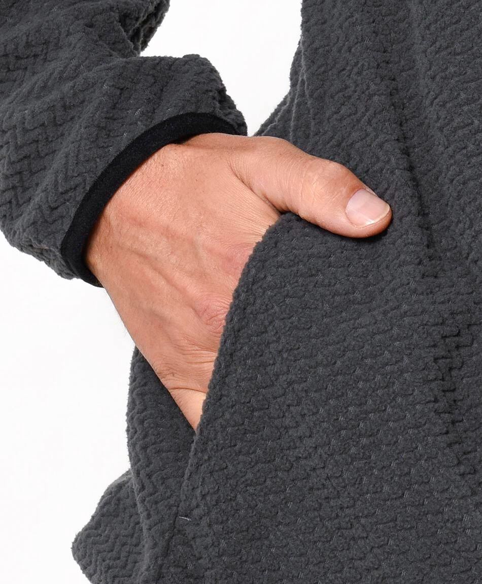 Buzo hombre outdoor textura