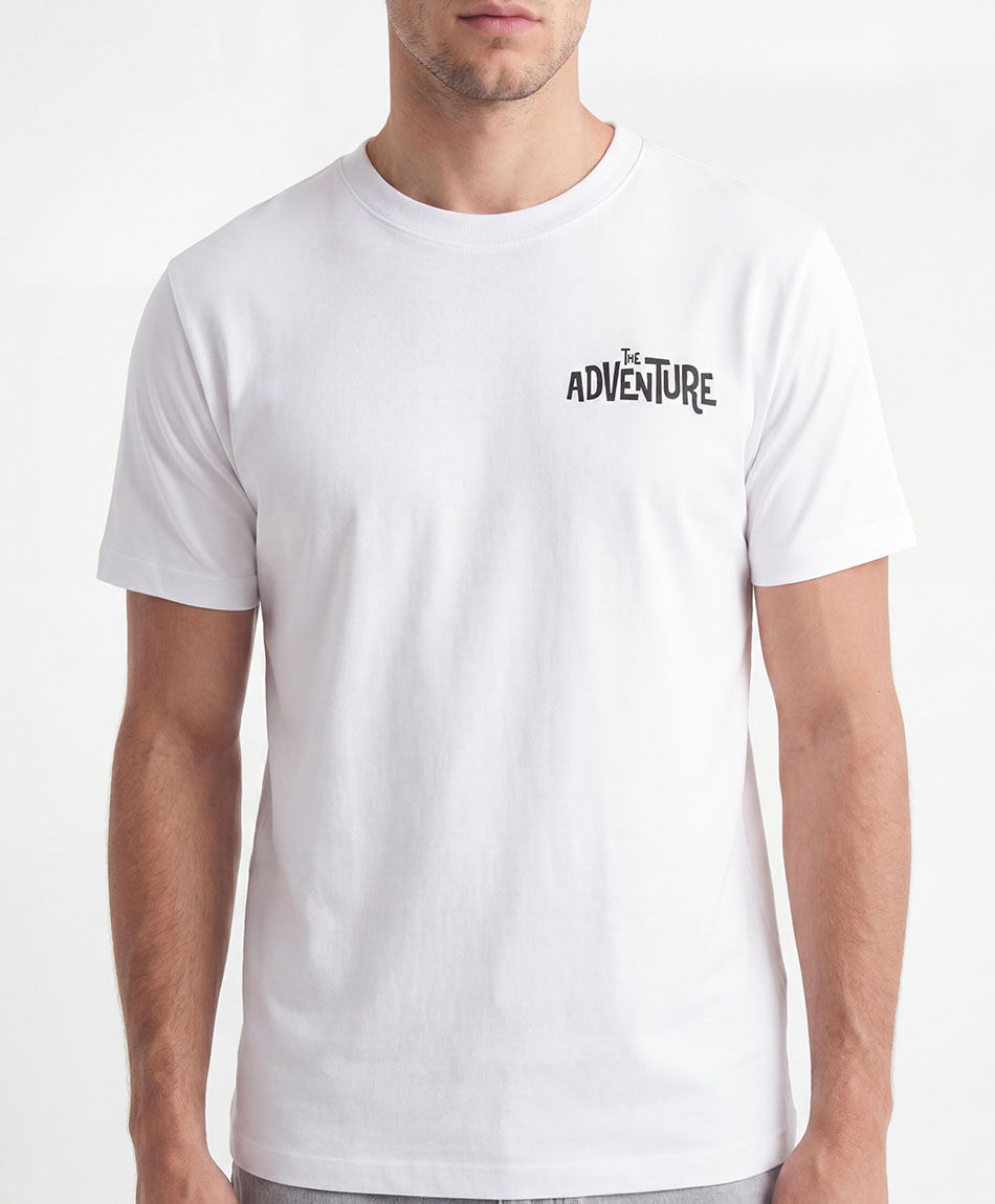 Remera hombre estampado adventure