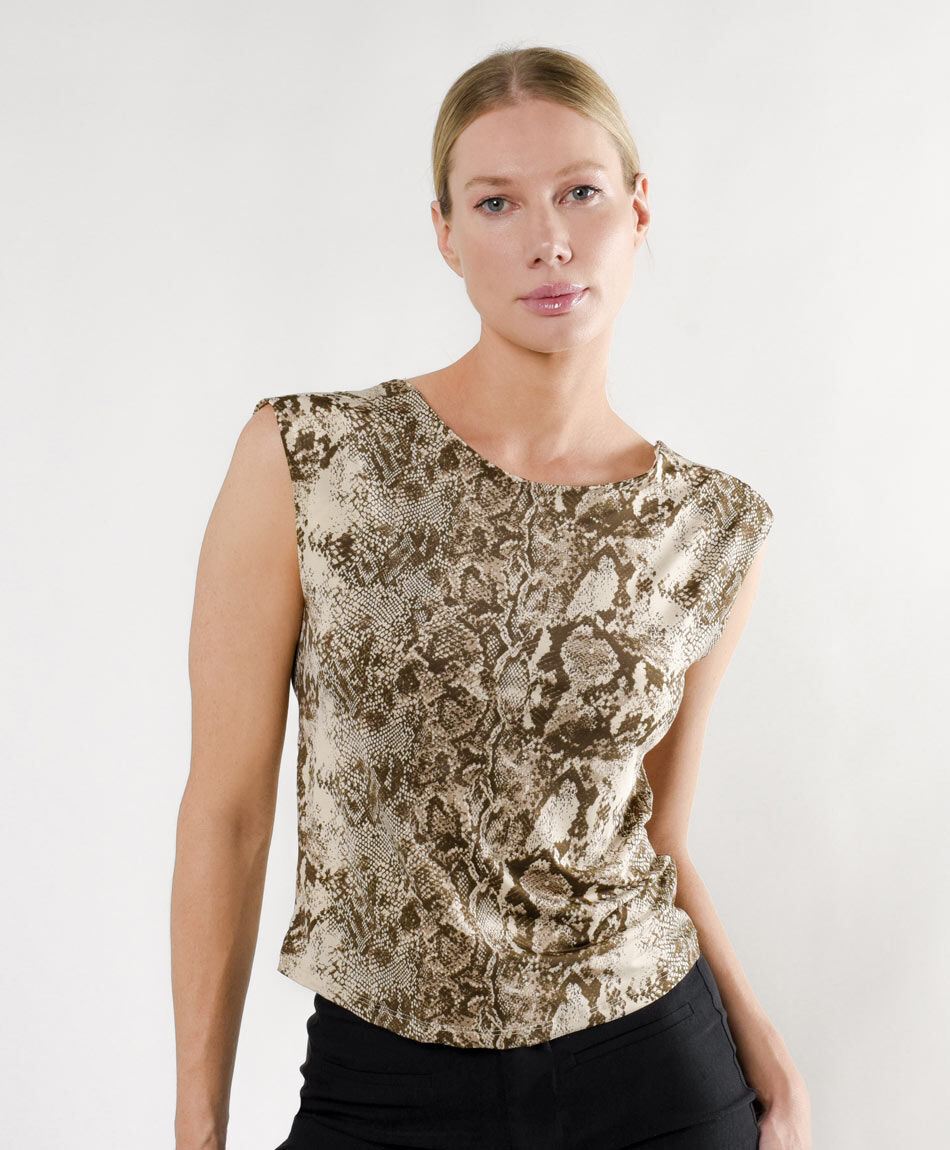 Remera mujer espalda descubierta