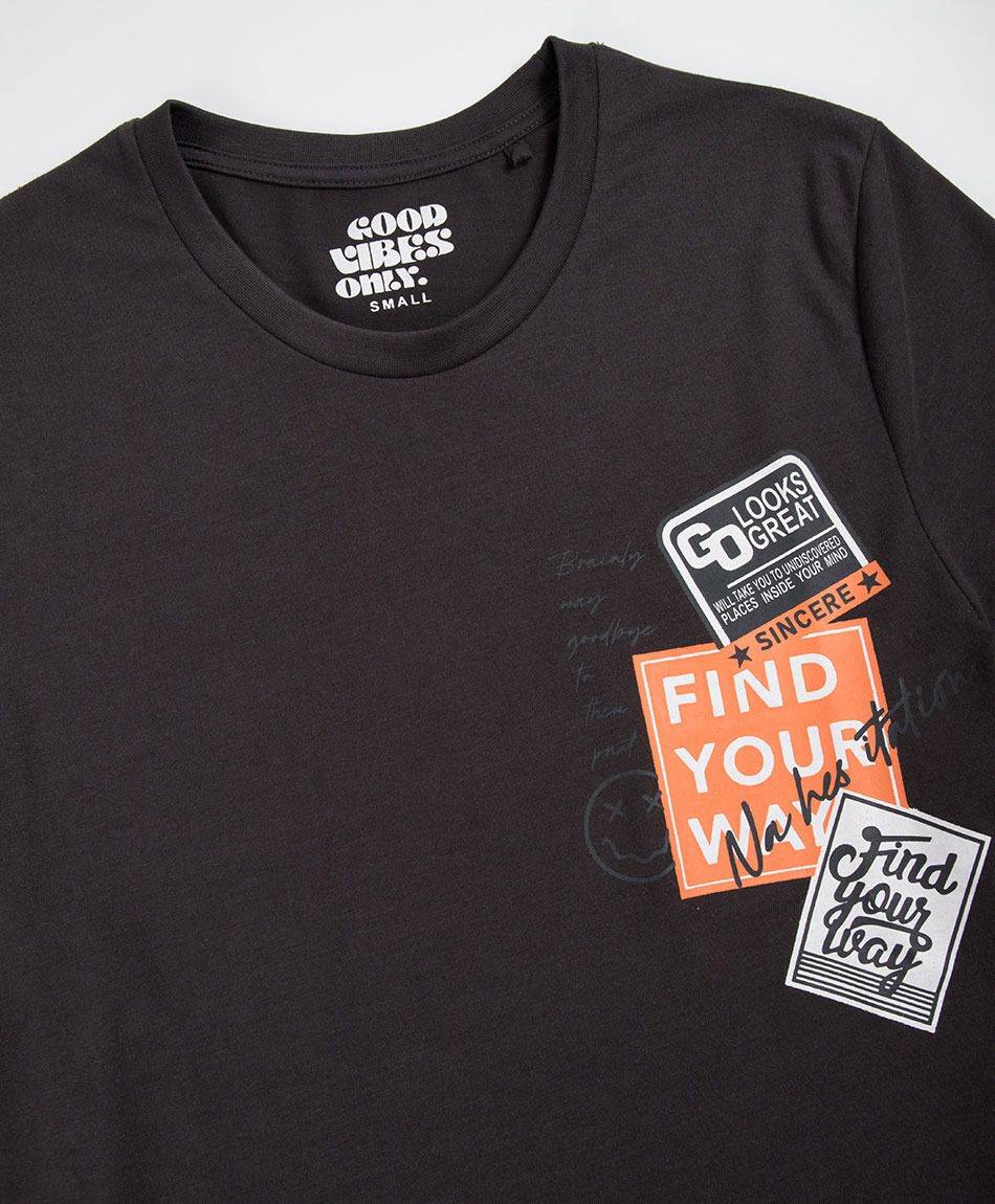 Remera hombre estampado estampillas