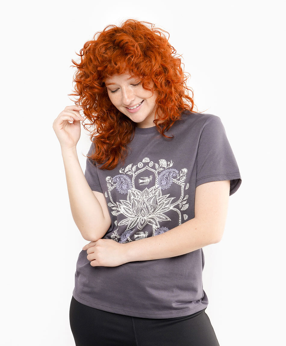 Remera mujer mandala estampada