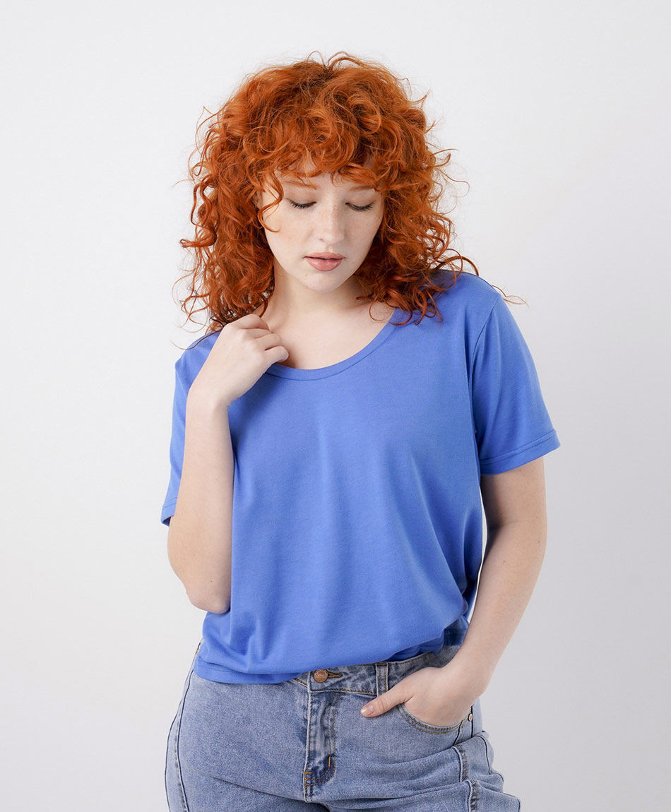 Remera mujer cl&aacute;sica azul