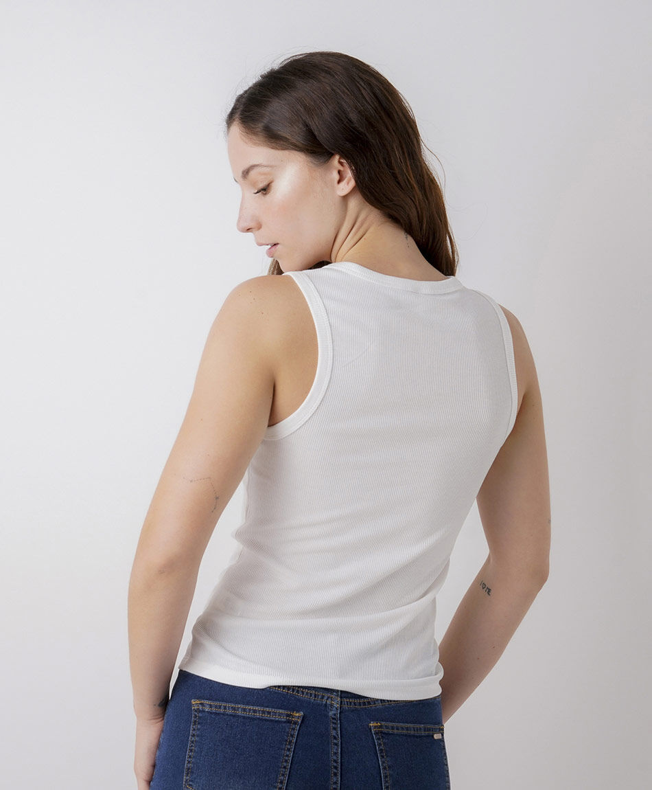 Polera mujer canal&eacute; escote blanca