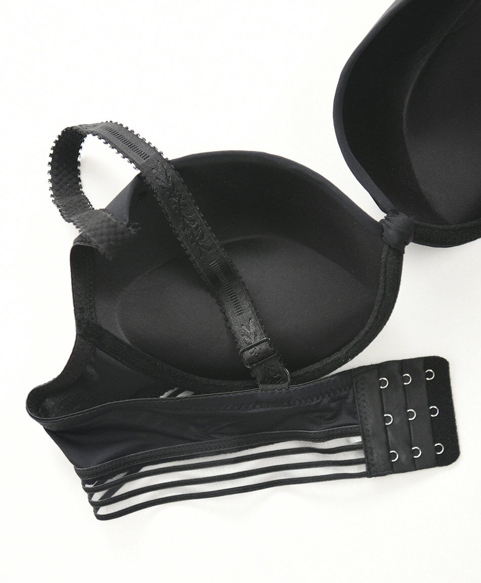 Corpi&ntilde;o mujer nudo l&iacute;neas