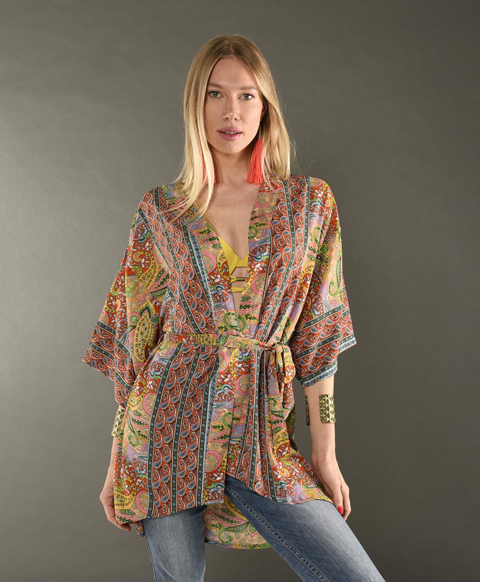 Kimono diseno paisley