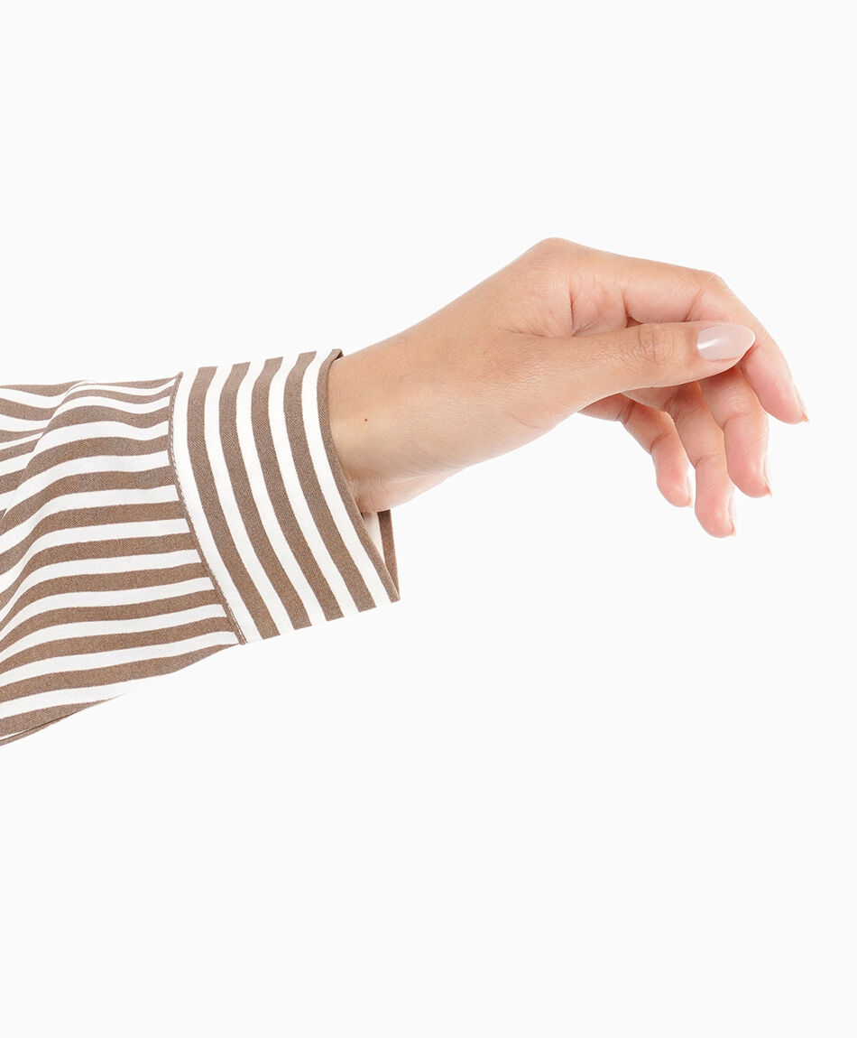 Camisa mujer camisera l&iacute;neas brown