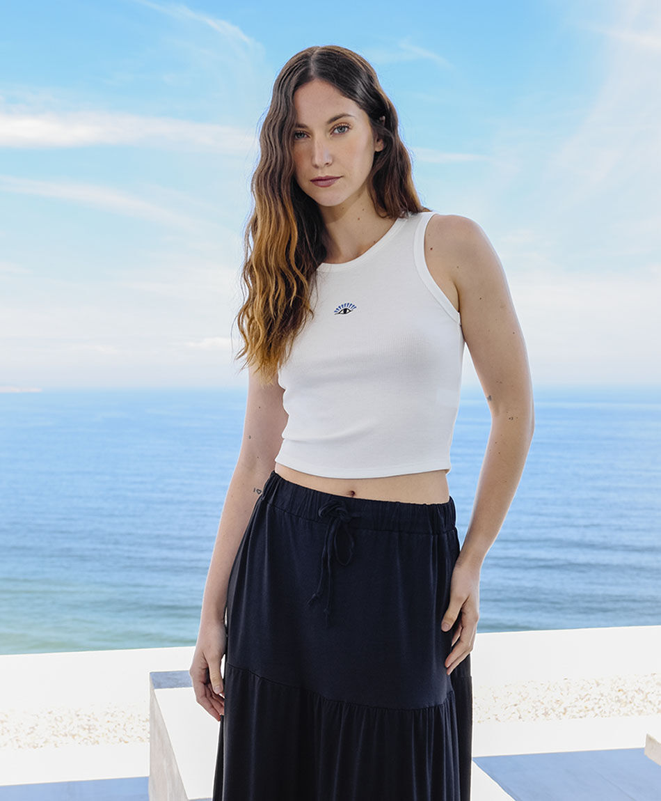 Remera mujer ojo bordado