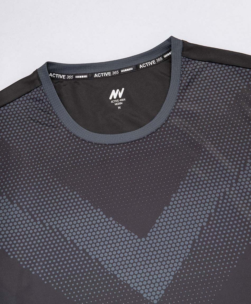 Remera deportiva hombre flecha