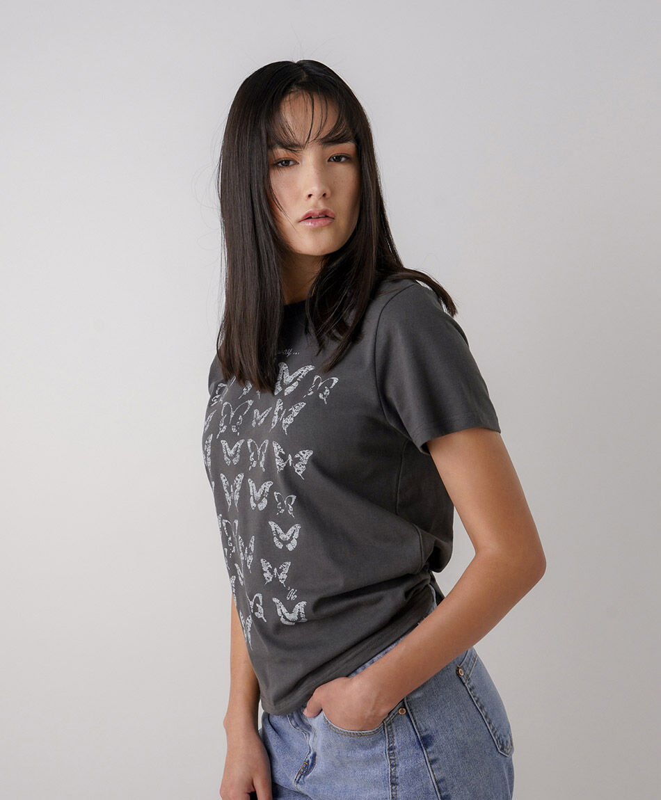 Remera mujer mariposas
