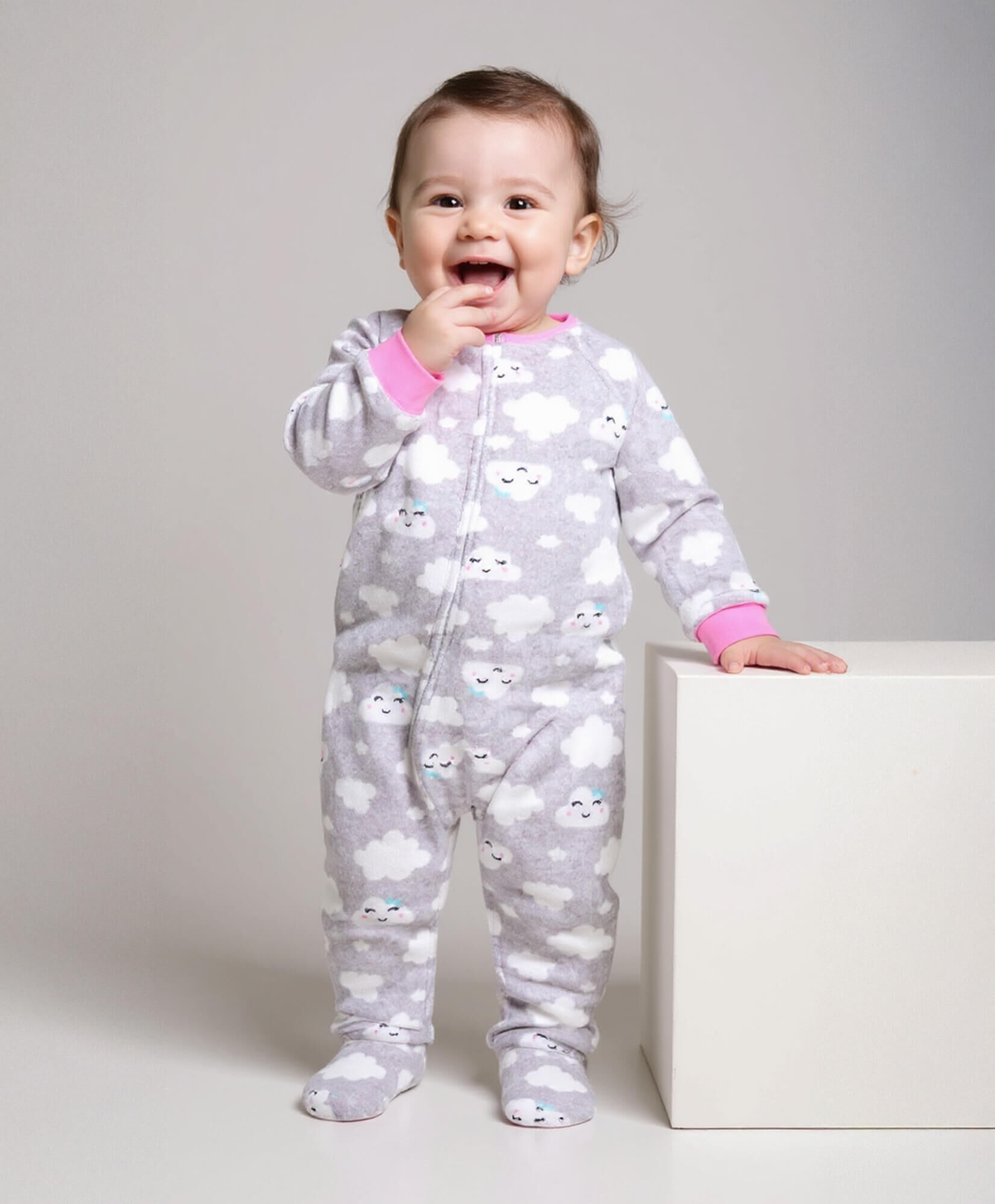 Pijama beb&eacute; micropolar enterito nubes