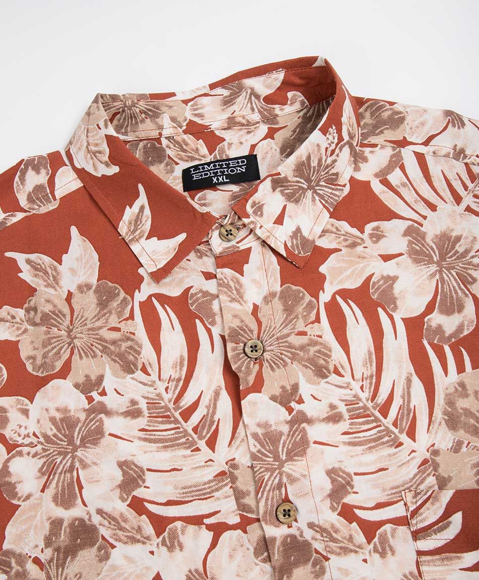 Camisa hombre hojas flores viscosa