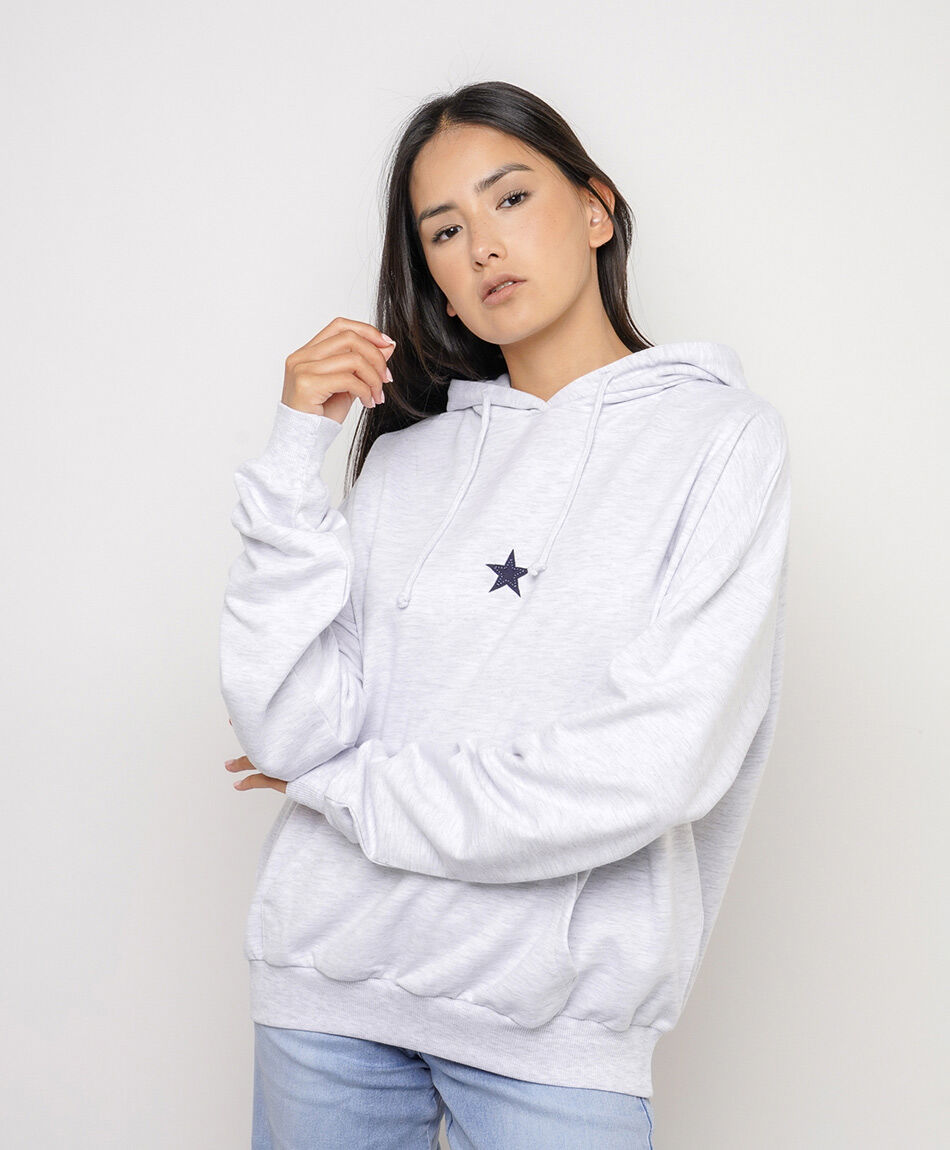 Poler&oacute;n mujer estrella