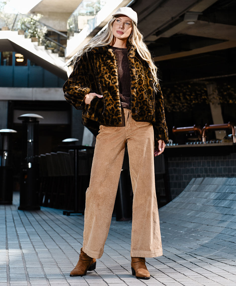 Pantal&oacute;n mujer bolsillos corderoy
