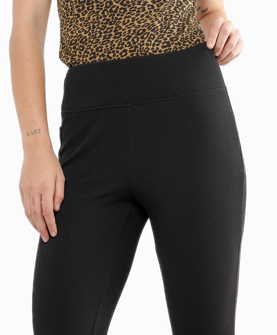 Pantal&oacute;n mujer flare black