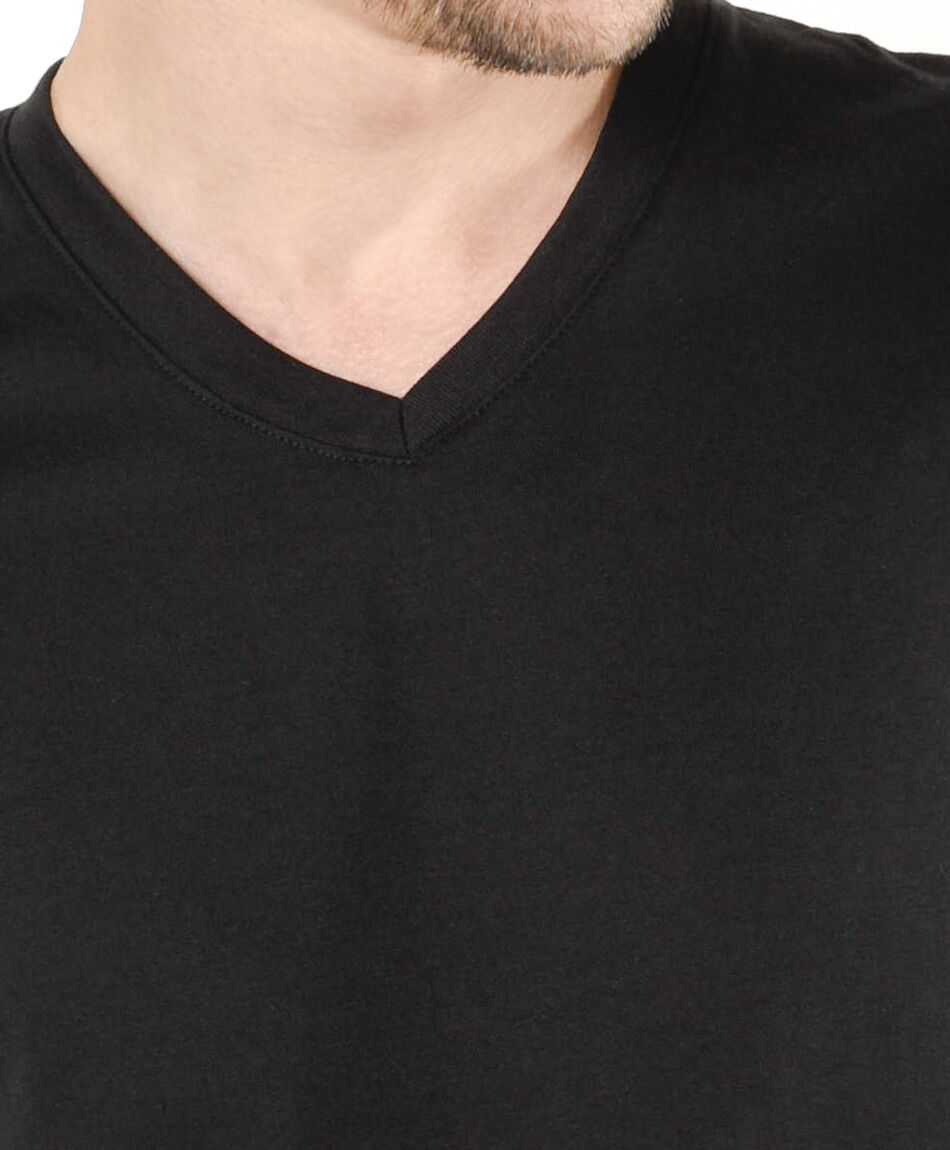 Camiseta hombre cuello en v negra