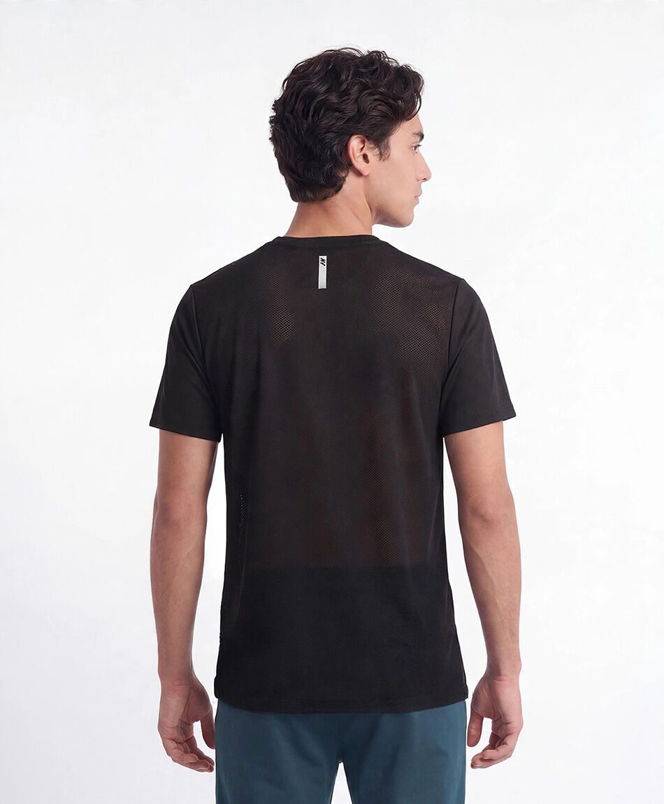 Polera deportiva hombre lisa negra