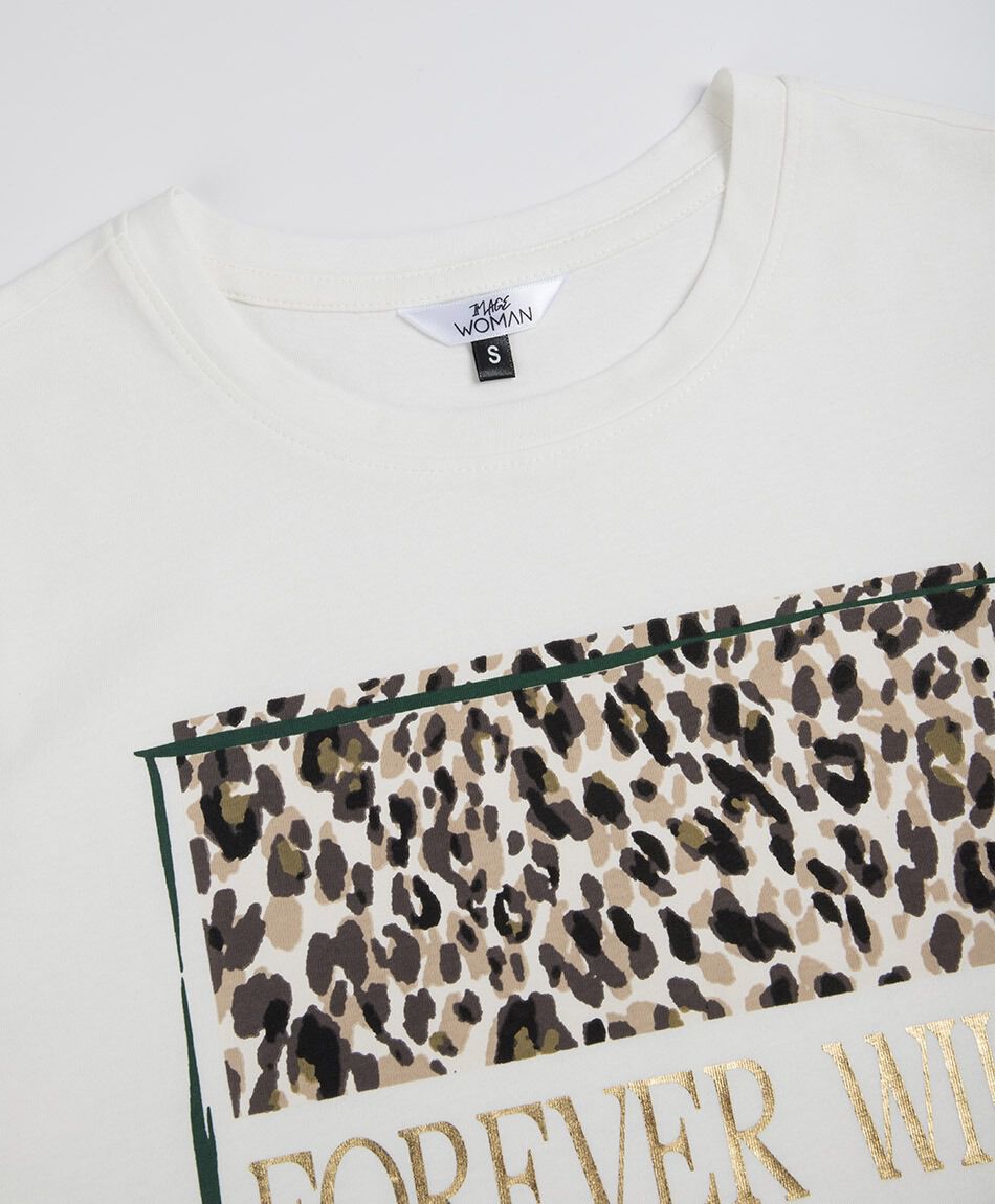 Remera mujer texto animal print