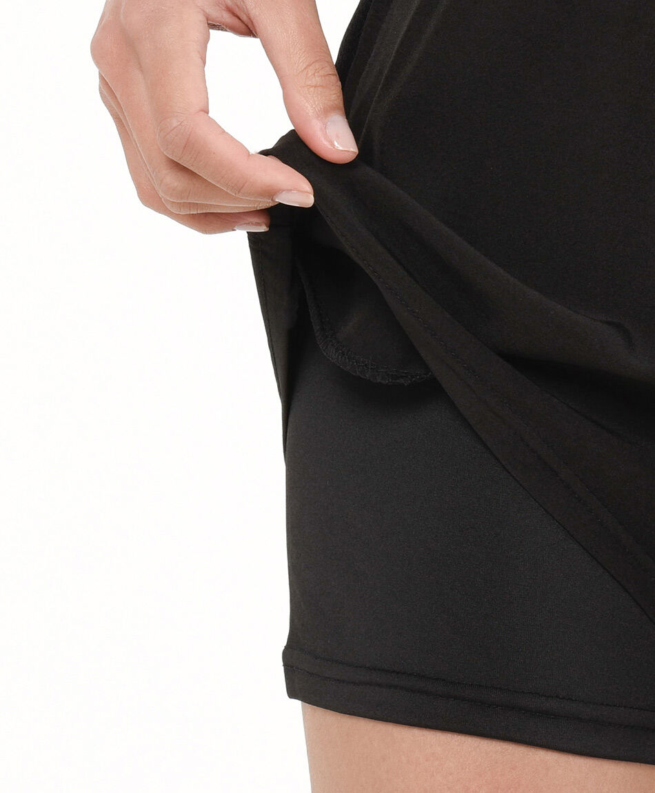 Short deportivo mujer negro