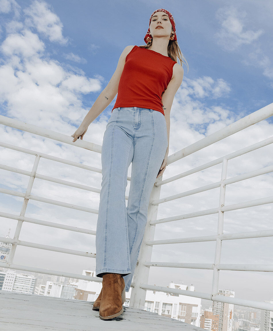 Jeans mujer bolsillos dise&ntilde;o estrella