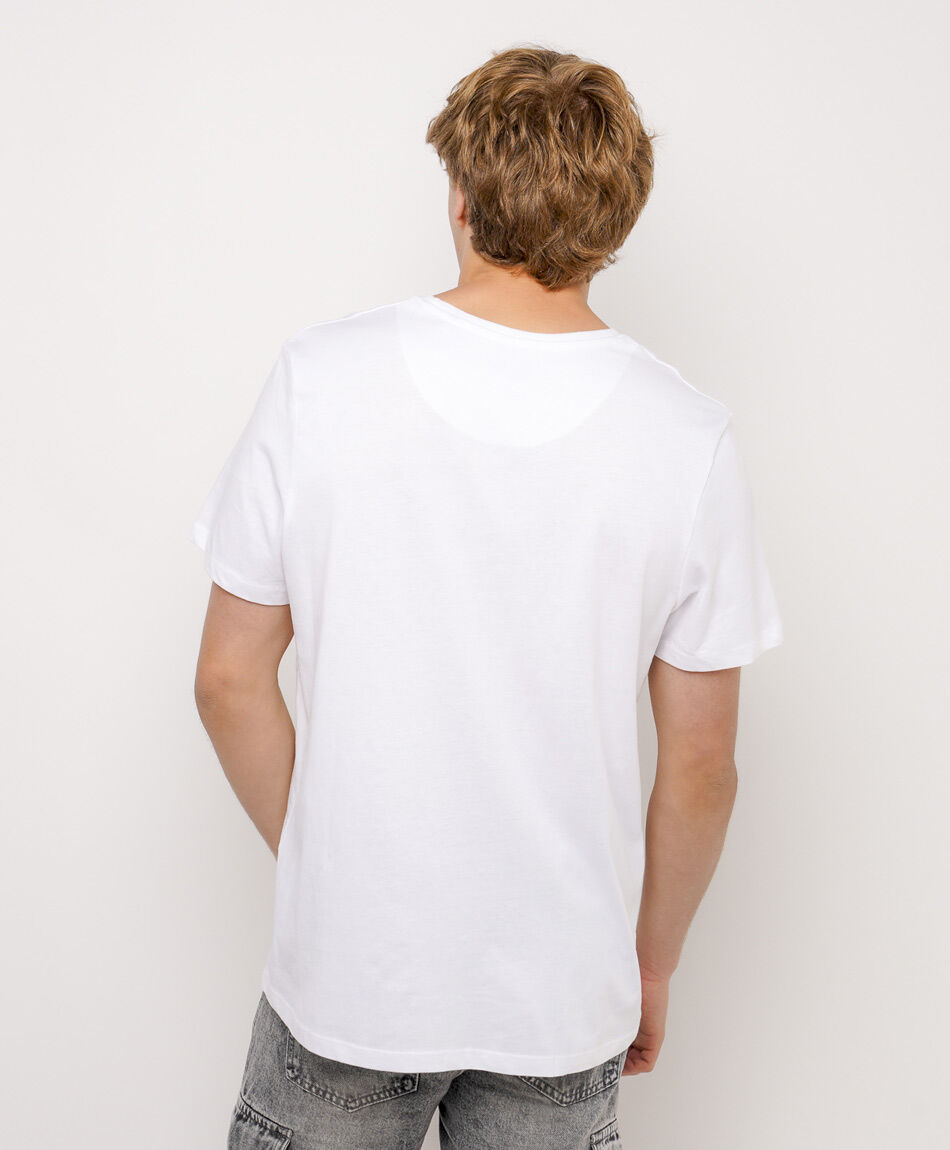 Remera hombre l&iacute;nea