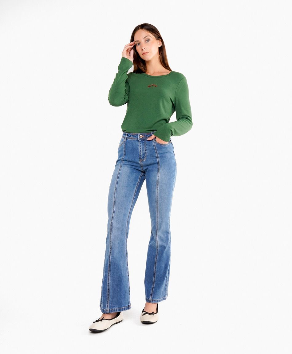 Jeans mujer flare linea decorativa