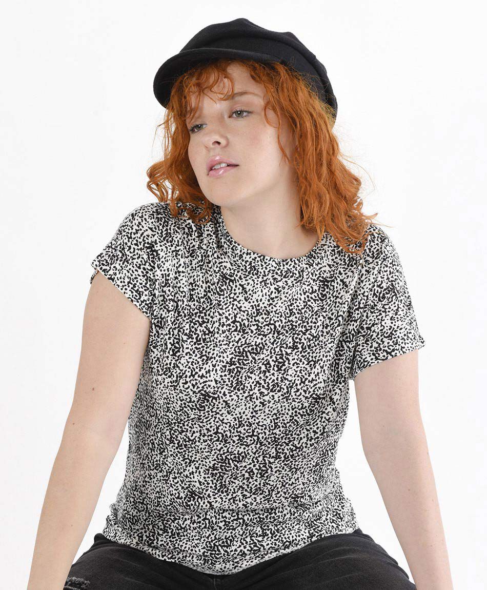Polera mujer animal print