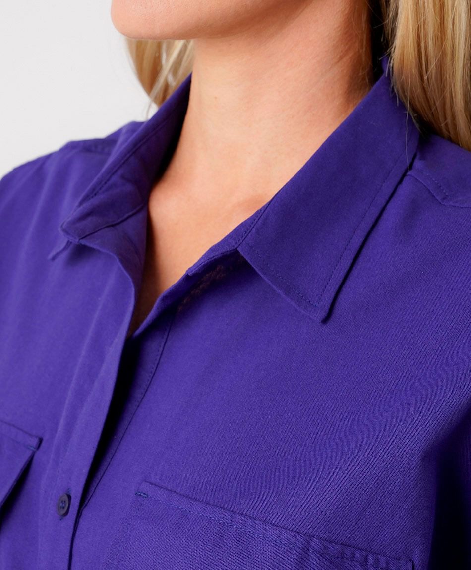 Camisa mujer lino morada bolsillos