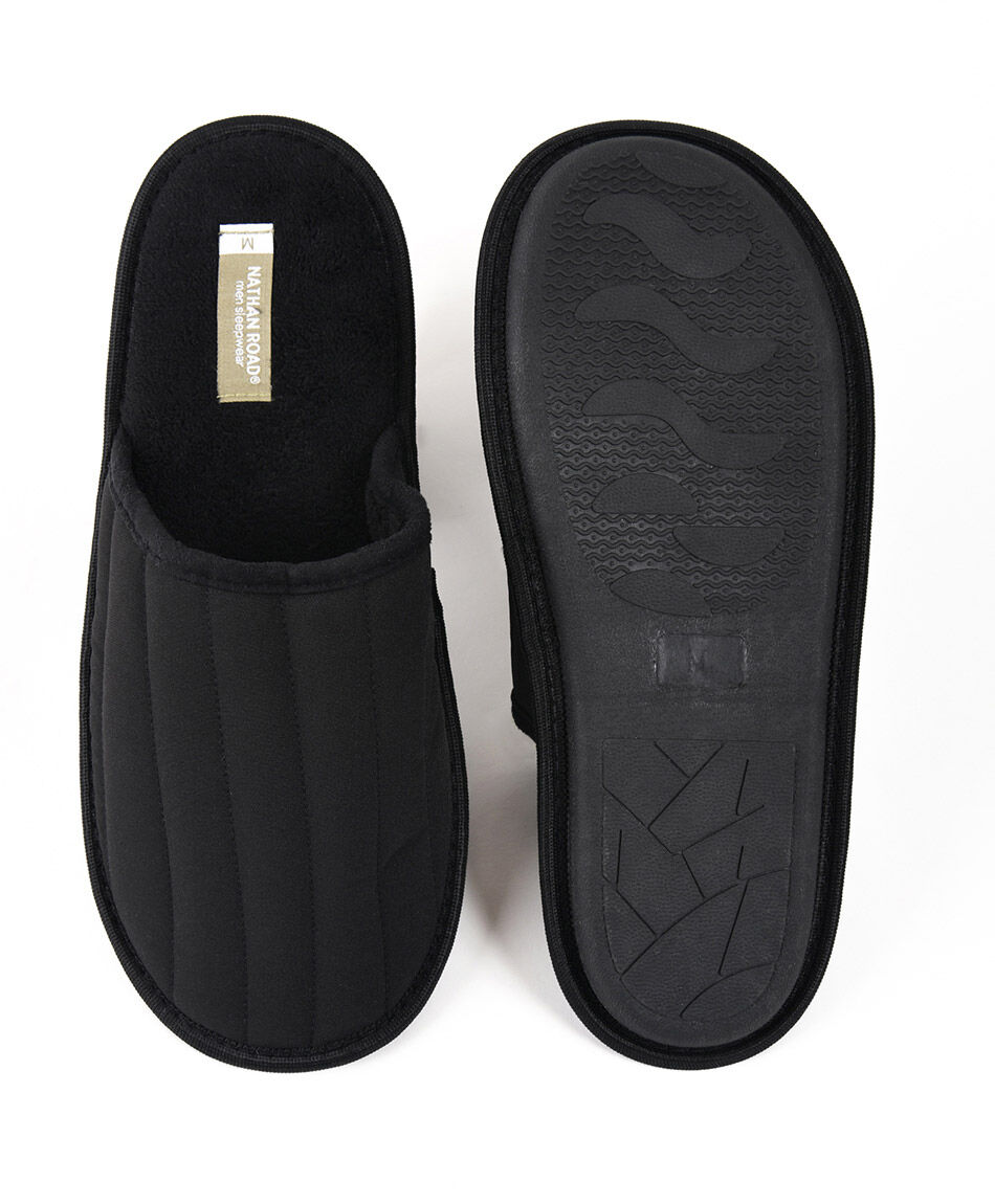 Pantufla hombre negra