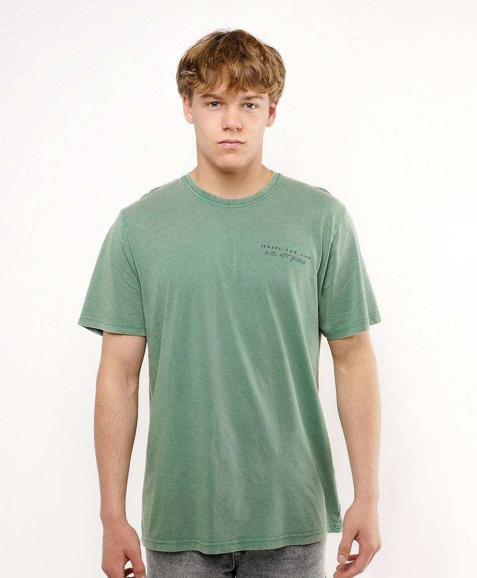 Remera hombre doble estampado enjoy