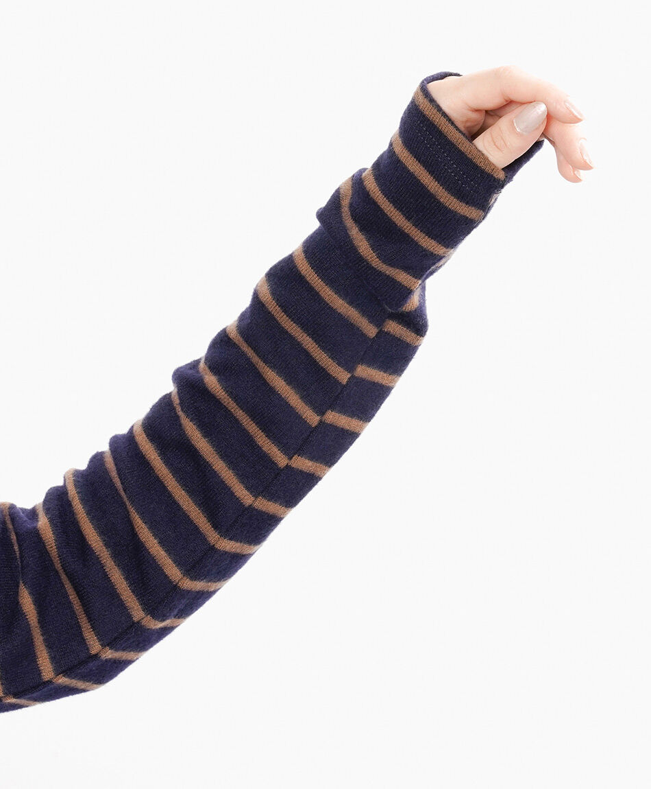 Tejido mujer l&iacute;neas botones