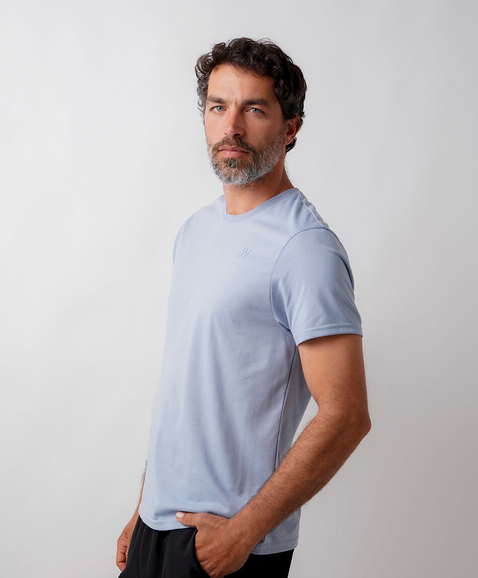 Remera deportiva hombre lisa