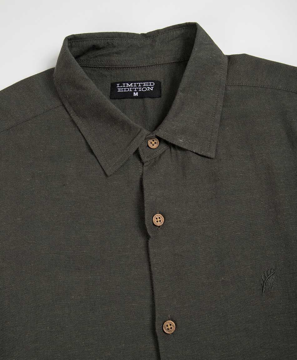 Camisa hombre lino bordado