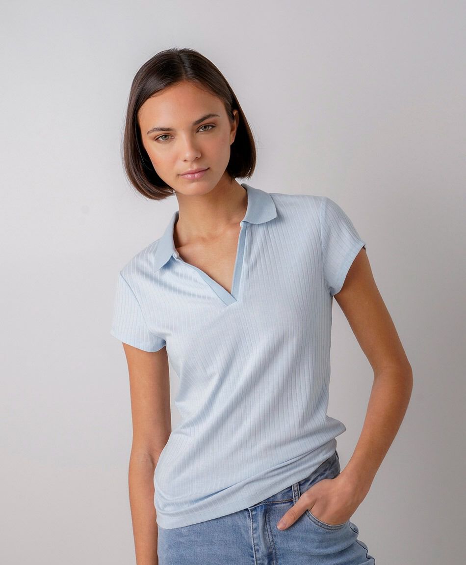 Remera mujer polo canal&eacute; celeste