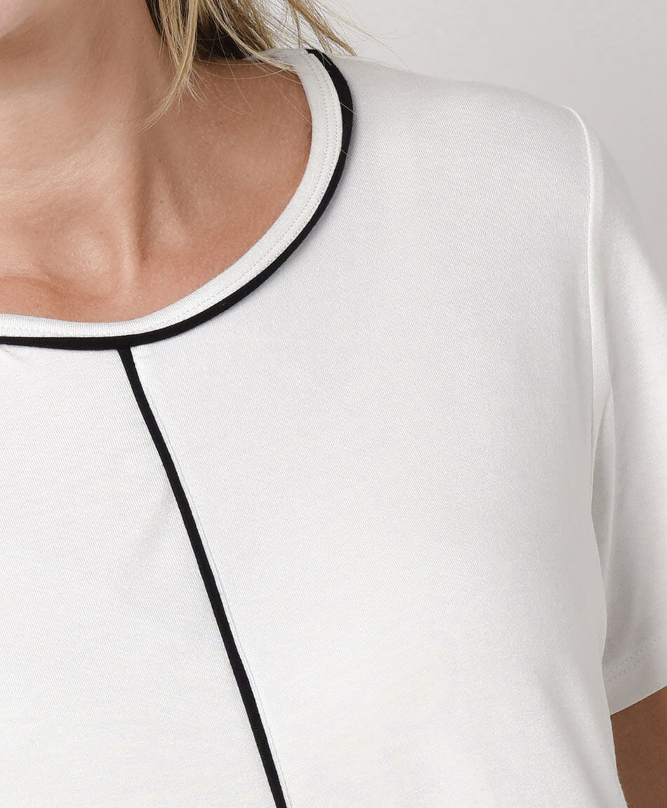 Remera mujer l&iacute;nea negra